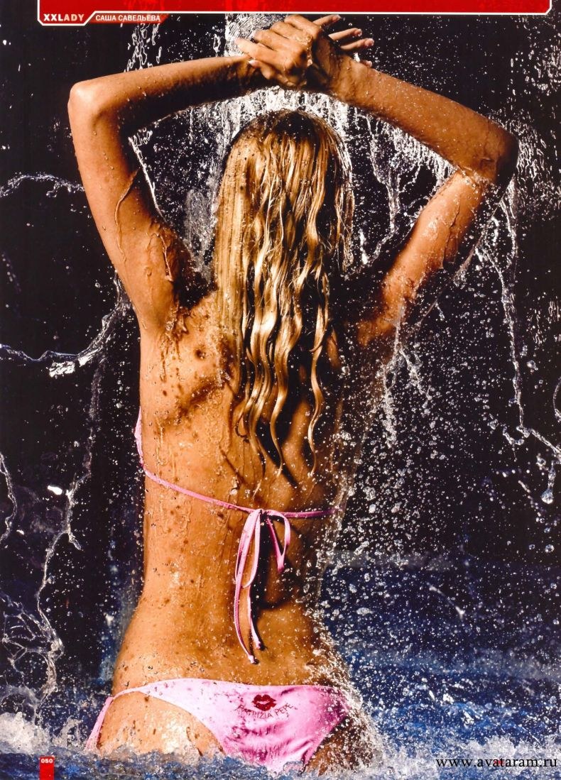 Fucks in the ass of Sasha Savelyeva