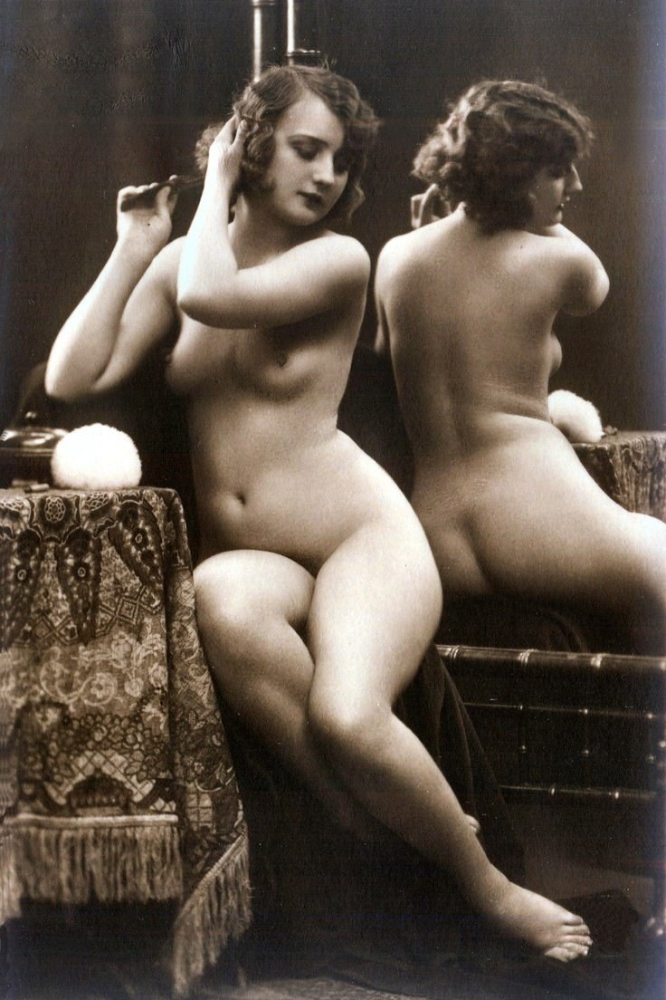 Naked women in the past
