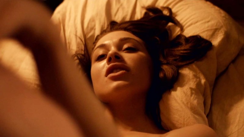 Taisiya Vilkova above the sky