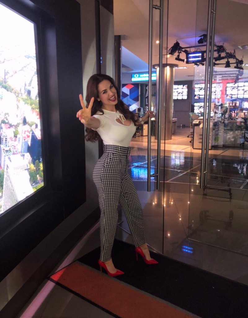 Perfectly white background