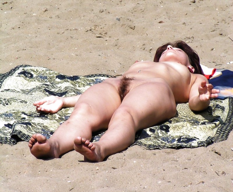 Naked drunk women on the beach