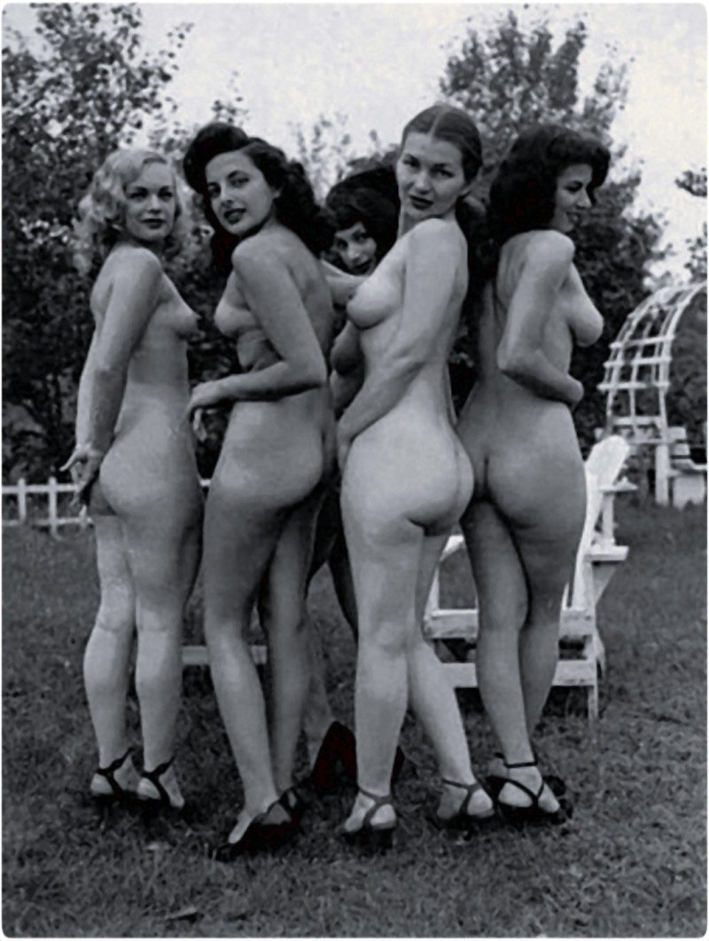 Naked Soviet women