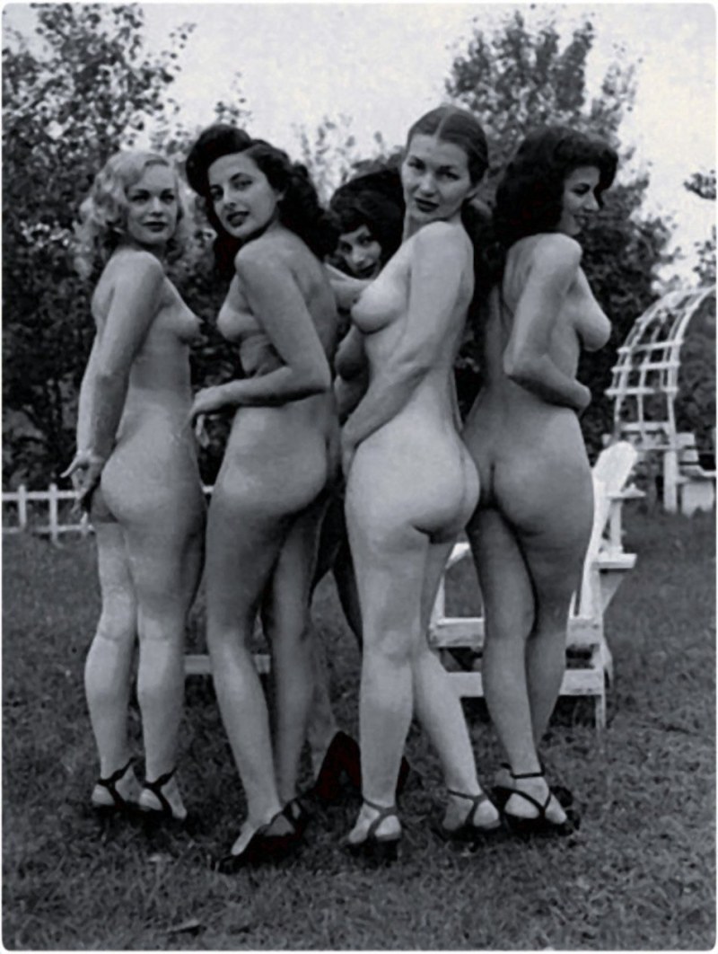 Naked Soviet women