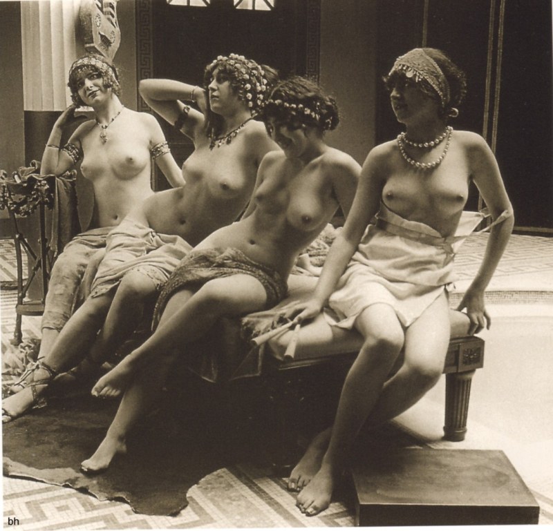 Erotic retro galleries