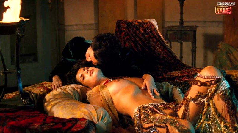 Ekaterina Azarova is naked