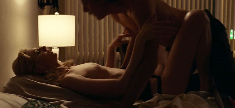 Elizabeth morons bed scenes