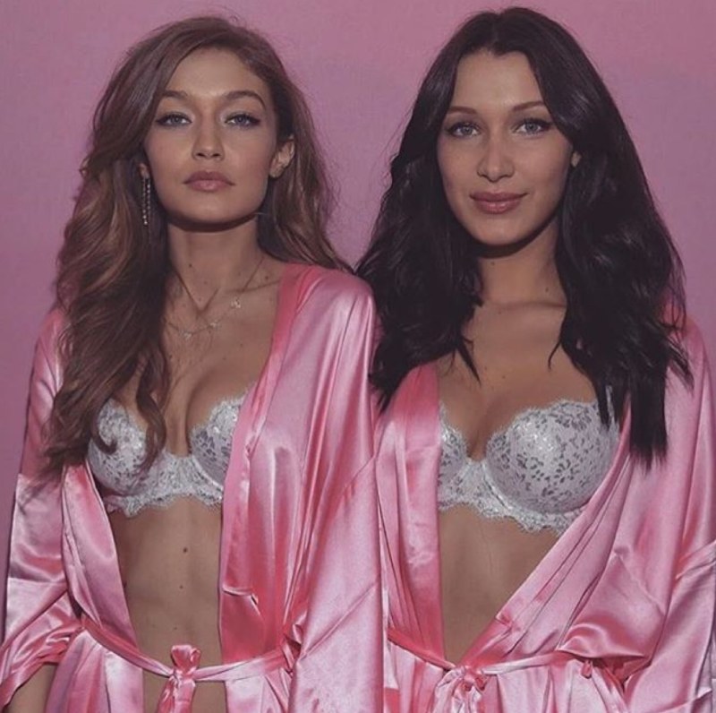 Mate Mateos in a swimsuit