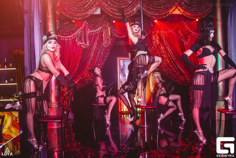 Burleske show without panties