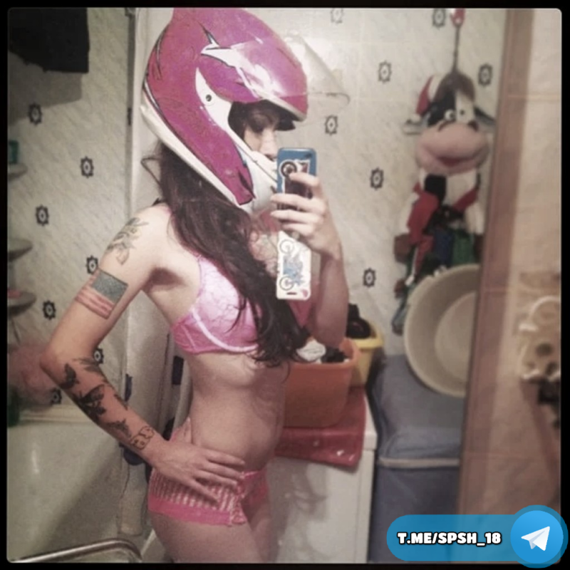 Intimate photos in the image of a girl