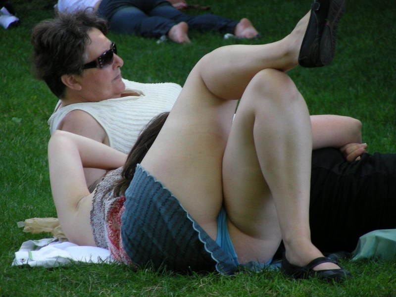 Adult women without panties