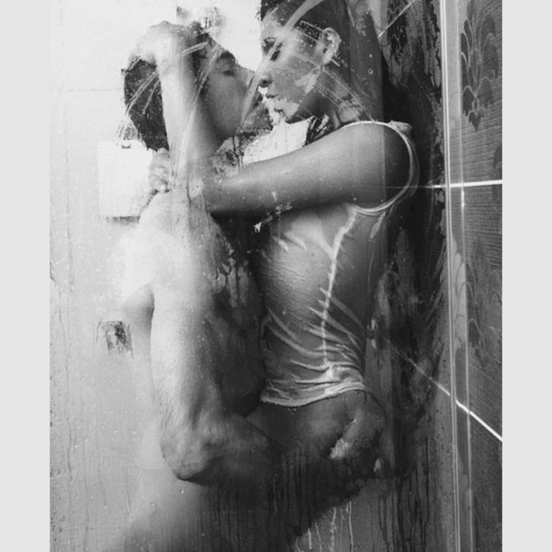 Naked men and women in the soul