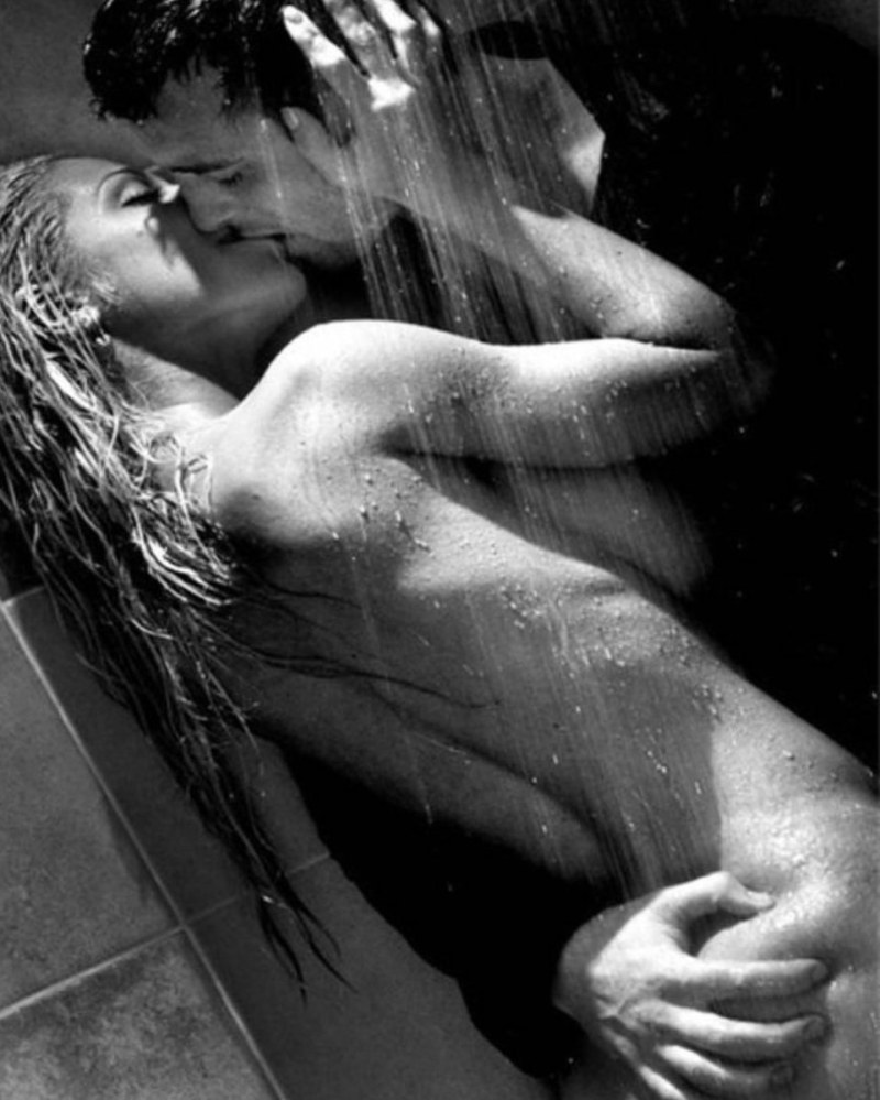 Stephanie Jane and Chelsie Loraine in the shower