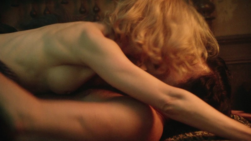 Naked Nicole Kidman in the film "Billy Batheat", 1991