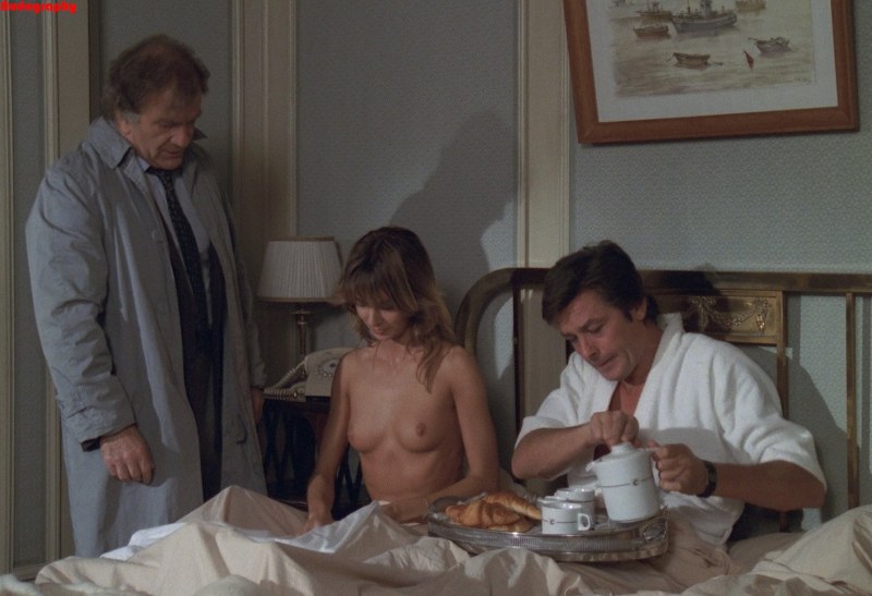 Marie-Kristin Decoar Nu