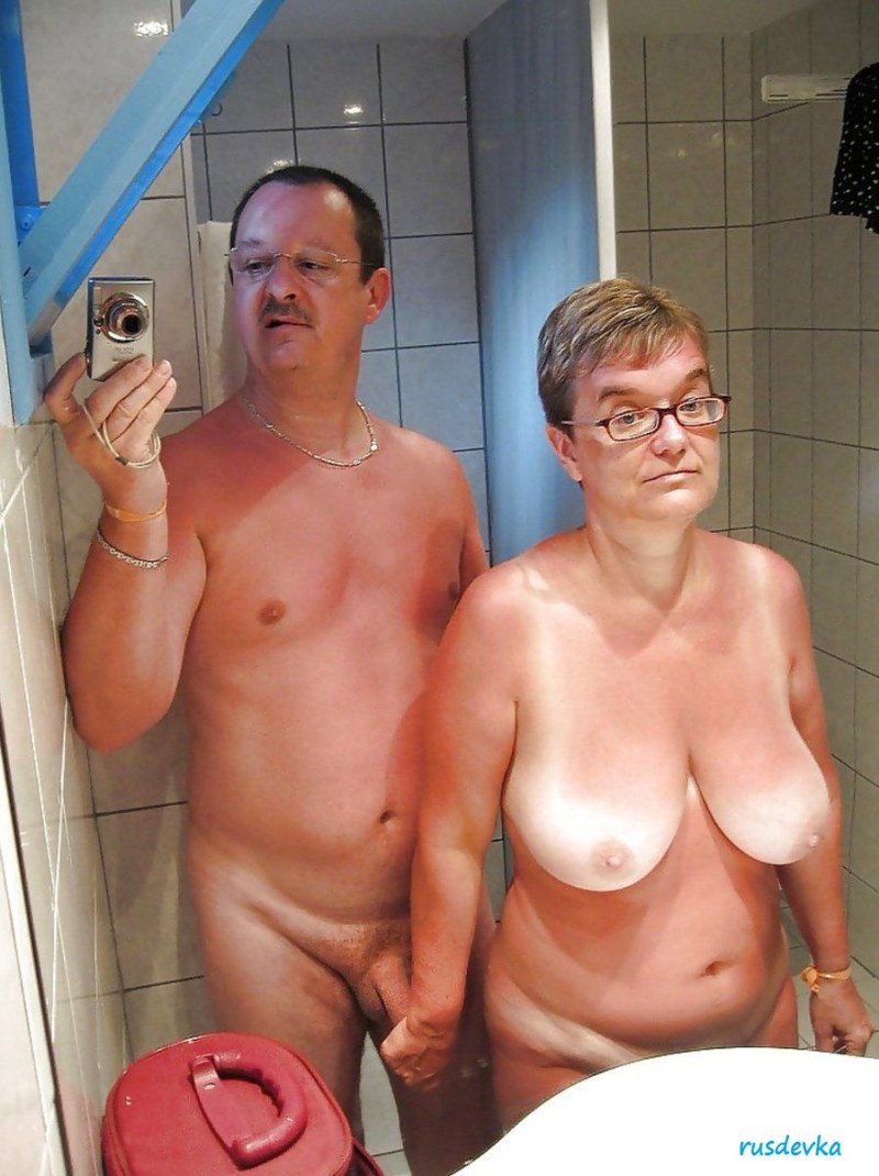 Elderly lady xxx selfie