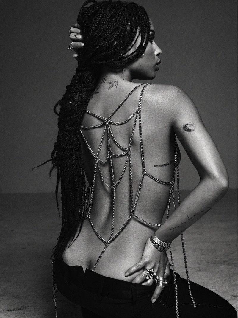 Zoe Kravitz Naked photo shoot
