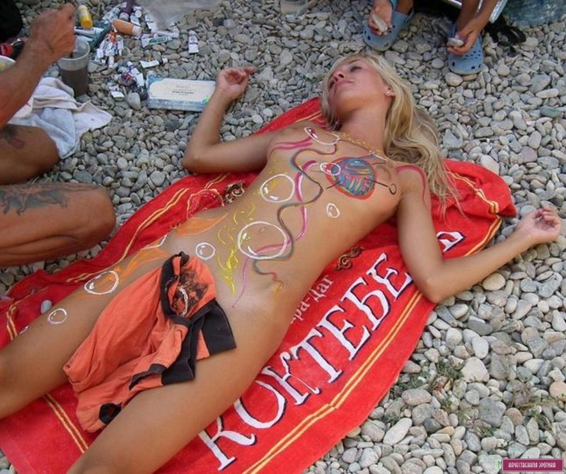 Family nudism Body Art