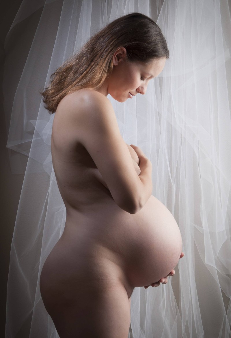 Naked thin pregnant women