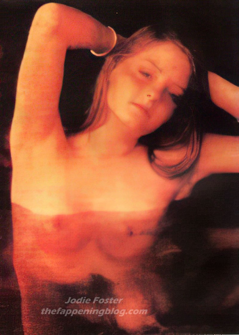 Accused Jodie Foster Nude