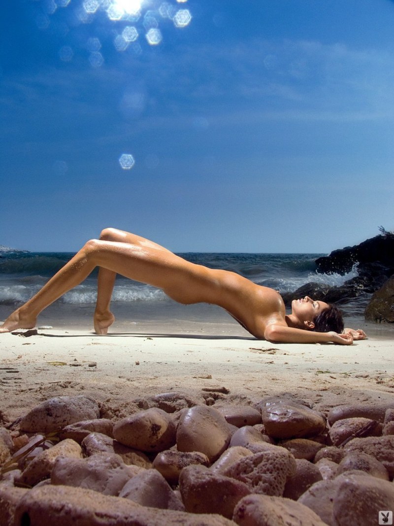 Erotic photo shoot on the beach