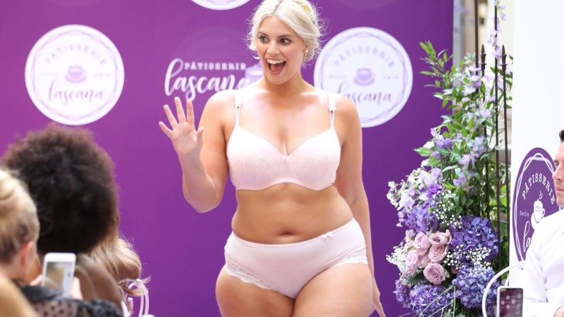 Holly Halston Brunette in Anal