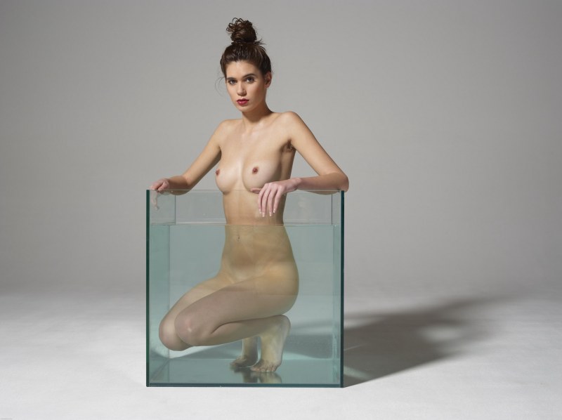 Victoria Daineko naked