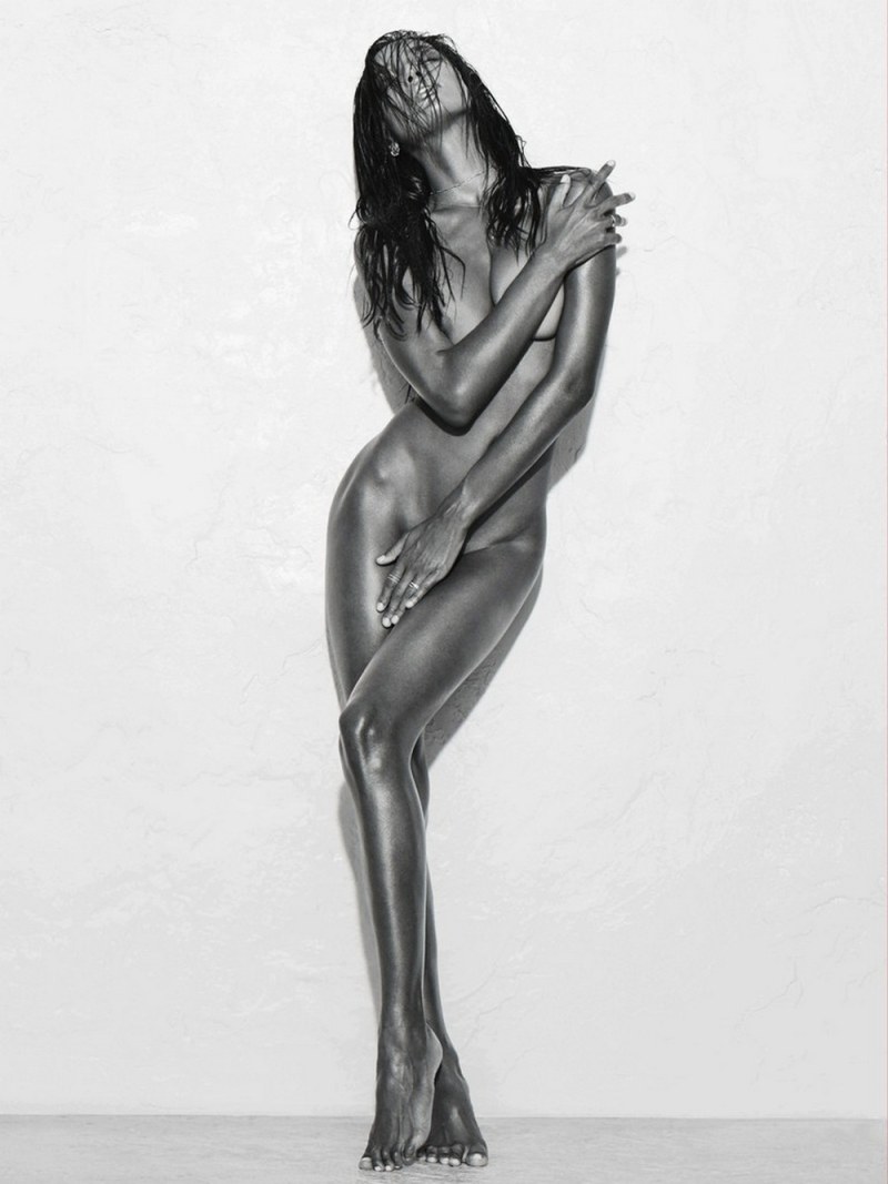 Alessandra Ambrosio naked