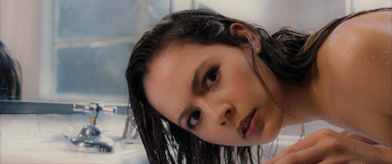 Martina Garcia barefoot