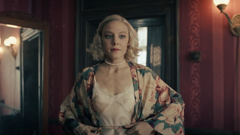 Alena Mikhailova an hour before dawn