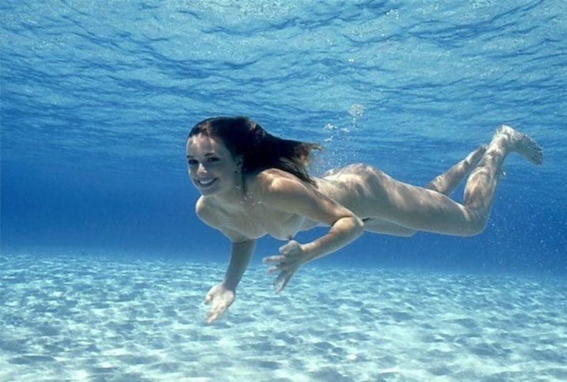Naked girls underwater