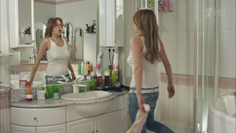 Yana Glushchenko chest