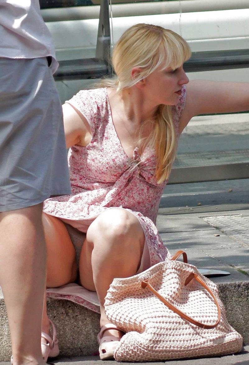 Teaches without panties