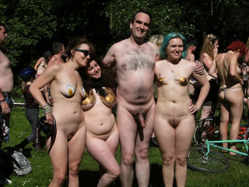 Naked popular people