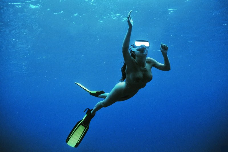 Submarine swimming naked