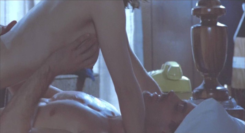 Linda Hamilton in the film Sunrise of the Black Moon Naked