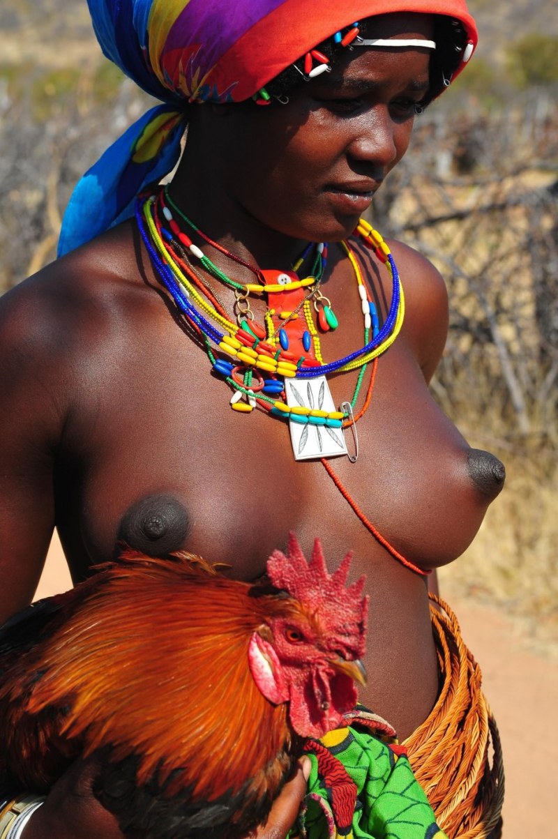 Africa women without clothes