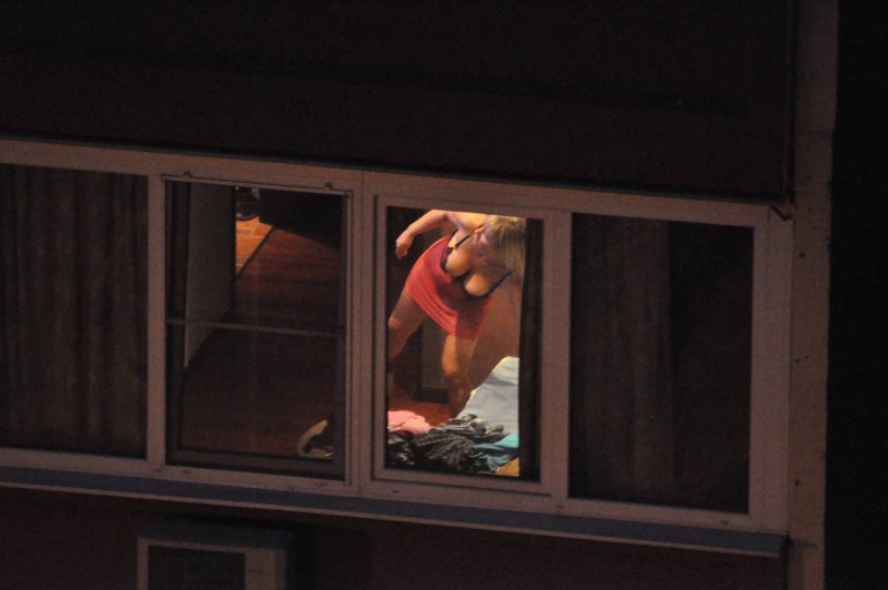 Spy in the windows and balconies of the nude