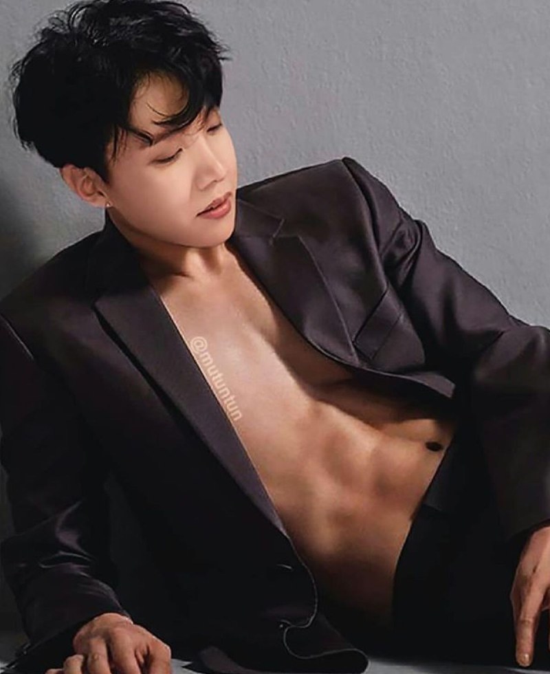 LEE JOON Press