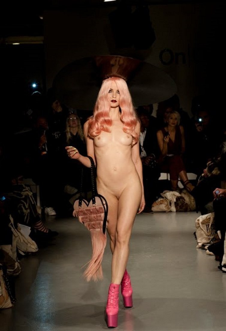 Naked brunette Alexander on the catwalk