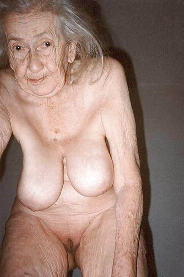Naked old women masturbation