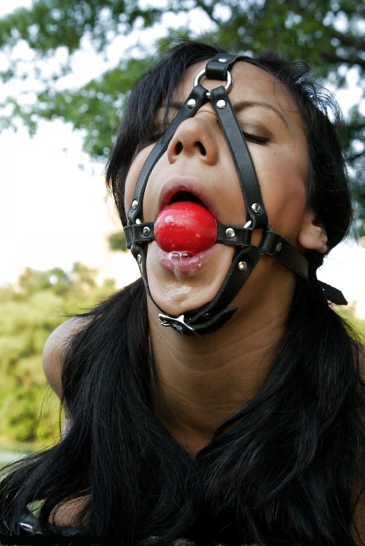 Erotic gag into the mouth