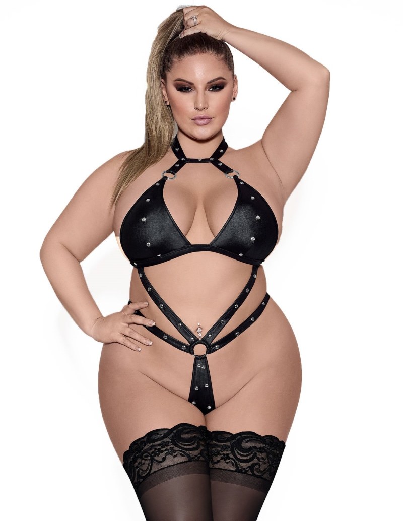 Naked women with full legs