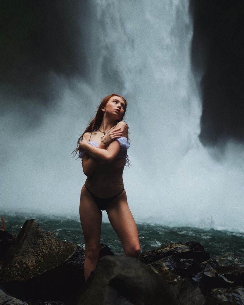 Red Renata Valiullina