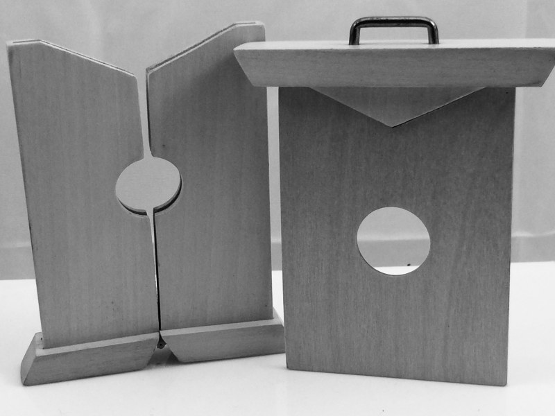 Black white wallpaper on the phone