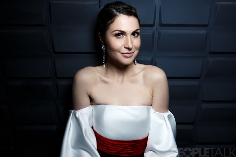 Laura Dios Giraldo Nude