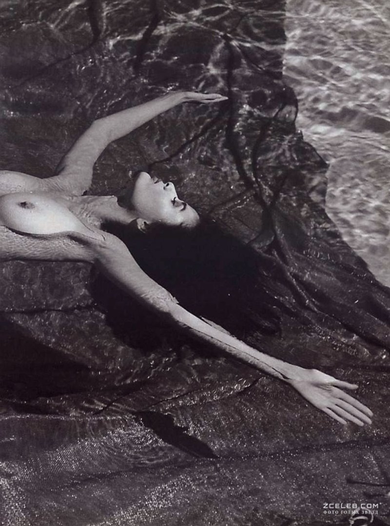 Free Preview of Charlotte Lewis Naked in Men of War