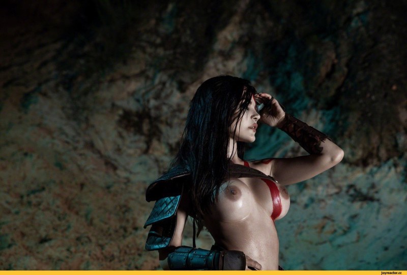 Christina "Kalinka Fox" Fiona