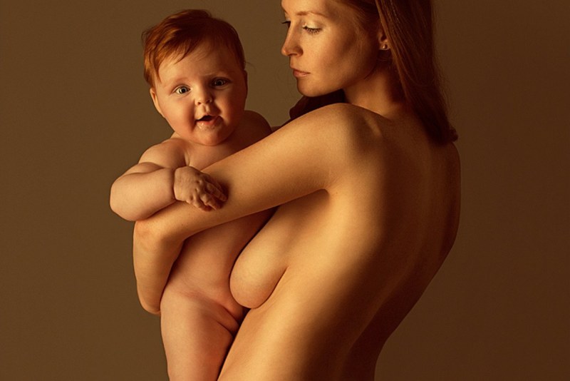 Naked women mother and daughter