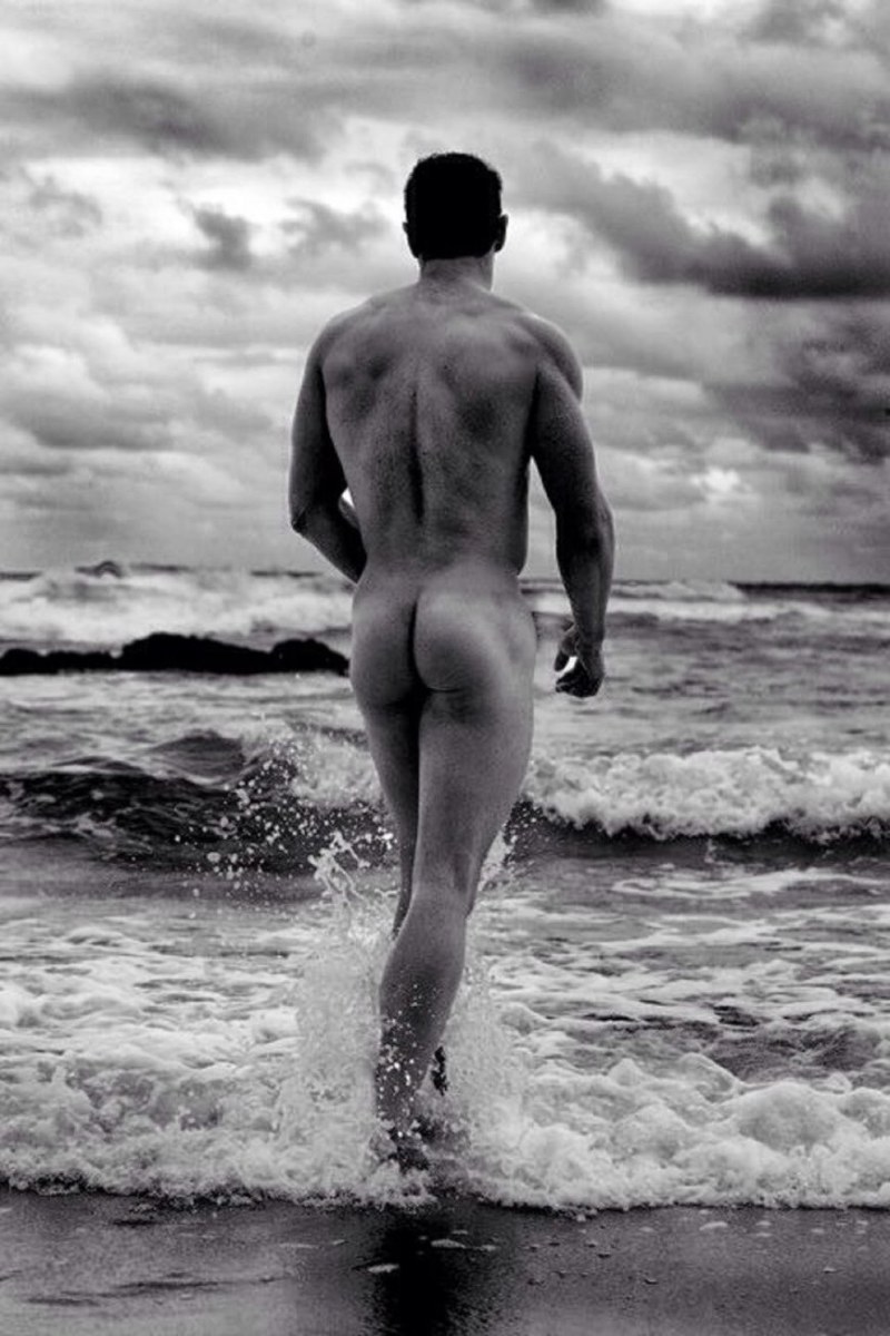 Erotic photos of men on the beach