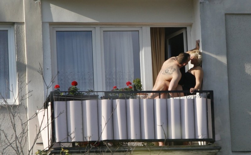 Fuck on the balcony amateur